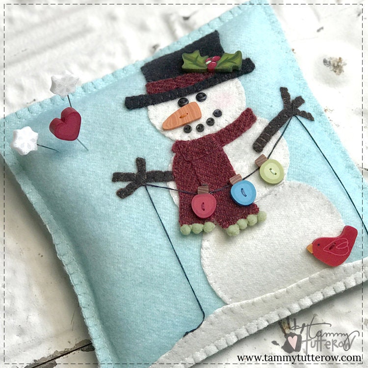 Snow Many Buttons Wool Applique Mini Pillow *Download*